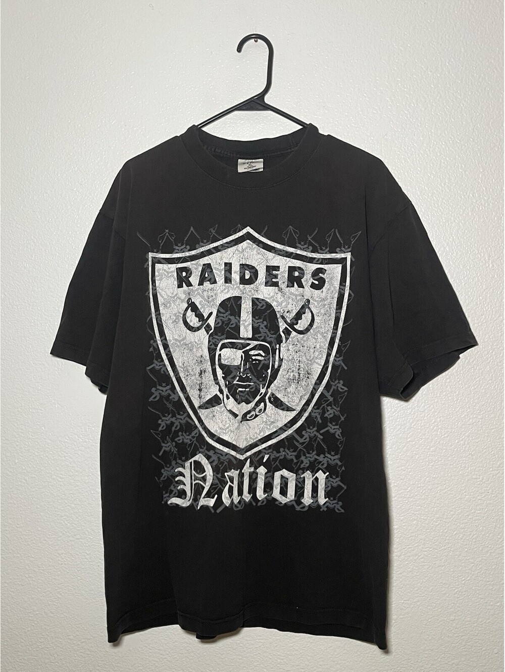 Shaka Wear Y2K Raider Nation T-Shirt Men’s Black NFL Metallic Silver Graphic XL